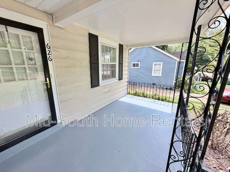 Memphis Townhome: 626 Shotwell St