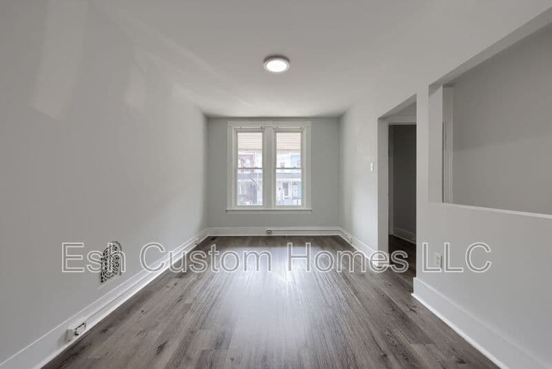 Lancaster House: 611 South Prince Street