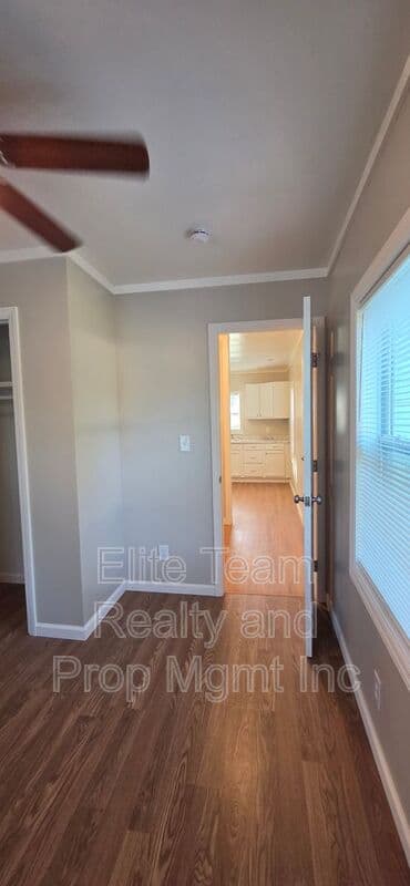Kings Mountain House: 918 Mountain Crest Dr