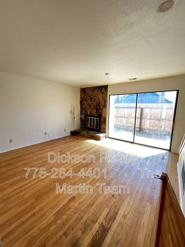 Reno House: 14002 Lear Blvd
