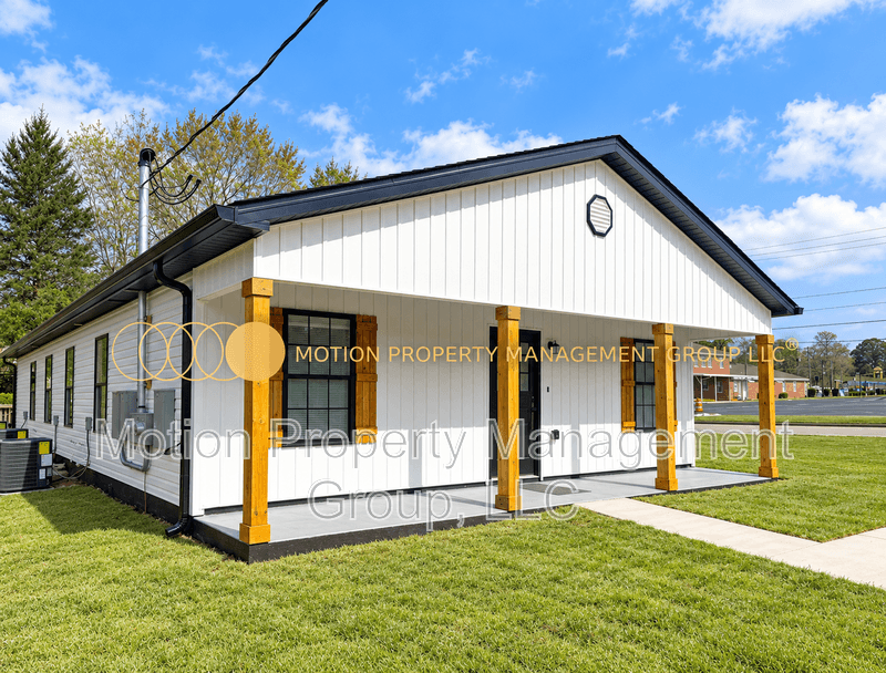 Fort Valley House: 200 Elm Street - A2