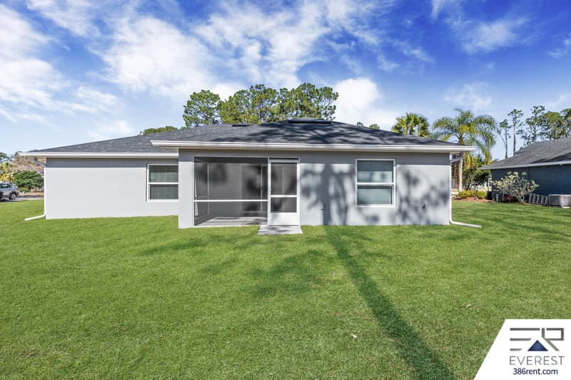 Palm Coast House: 11 Burning Tree Place