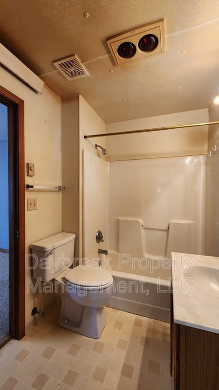 Fargo Condo: 1117 2nd Avenue South - 2