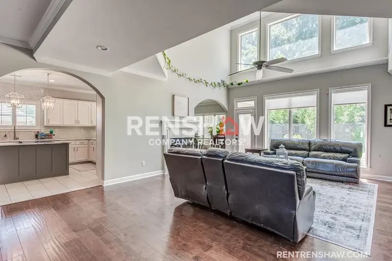 Lakeland House: 9401 Canabridge Dr