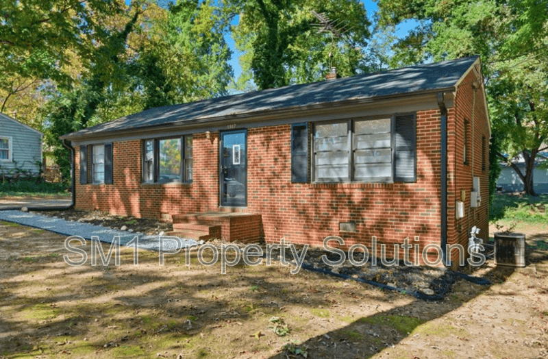 High Point House: 1907 Apex Place