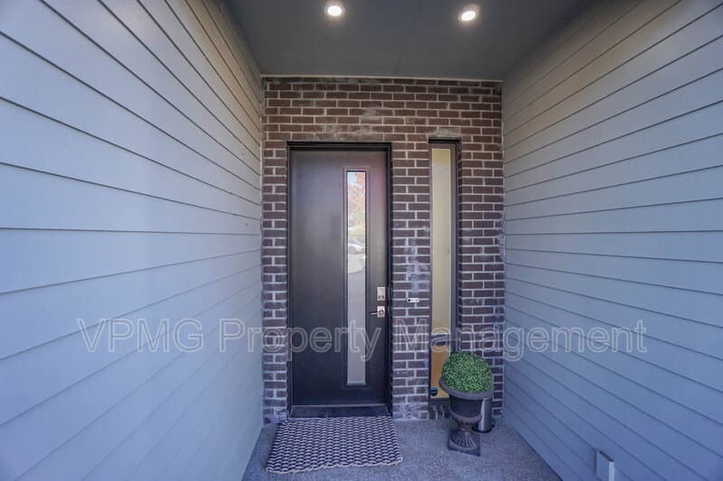 Camas Townhome: 4733 Southeast Ascension Drive