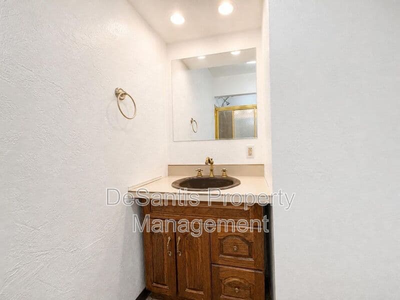 Pittsburgh Condo: 76 Holt Street
