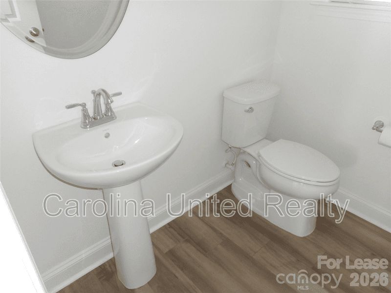 Belmont House: 1566 Cedar Tree Dr