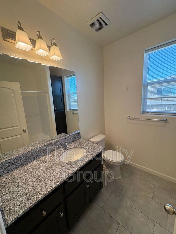 Tulare House: 3272 Manchester St