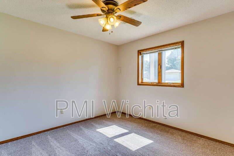 Wichita Condo: 759 N Illinois St
