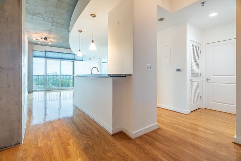 Atlanta Condo: 250 Pharr Road Northeast
