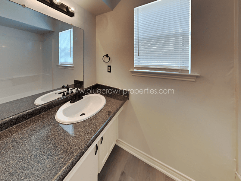 Plano Condo: 1804 Bristol Cove