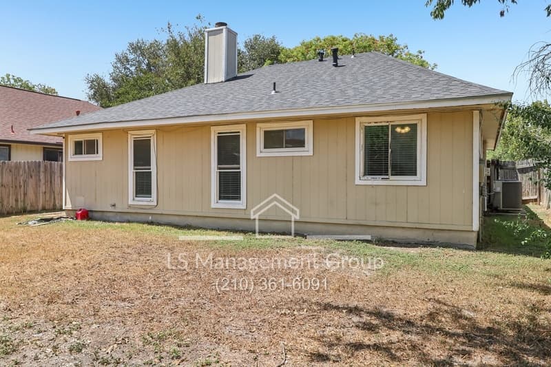 San Antonio House: 3118 Bear Springs Drive