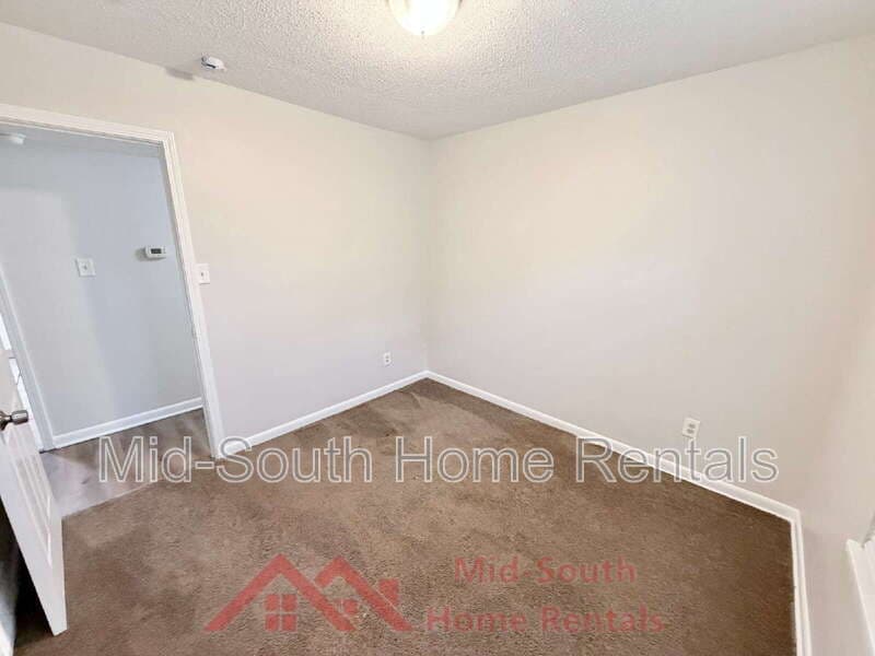 Memphis House: 5151 Corkwood Dr