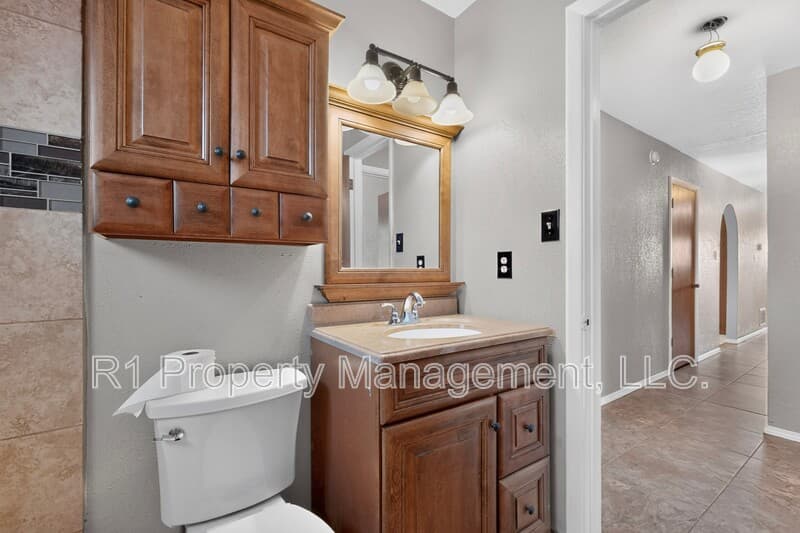 Rio Rancho House: 209 Villa Verde Drive Southeast