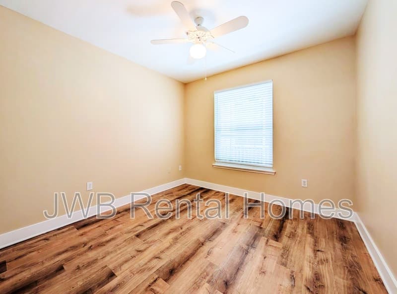 Jacksonville Condo: 10550 Baymeadows Rd #322