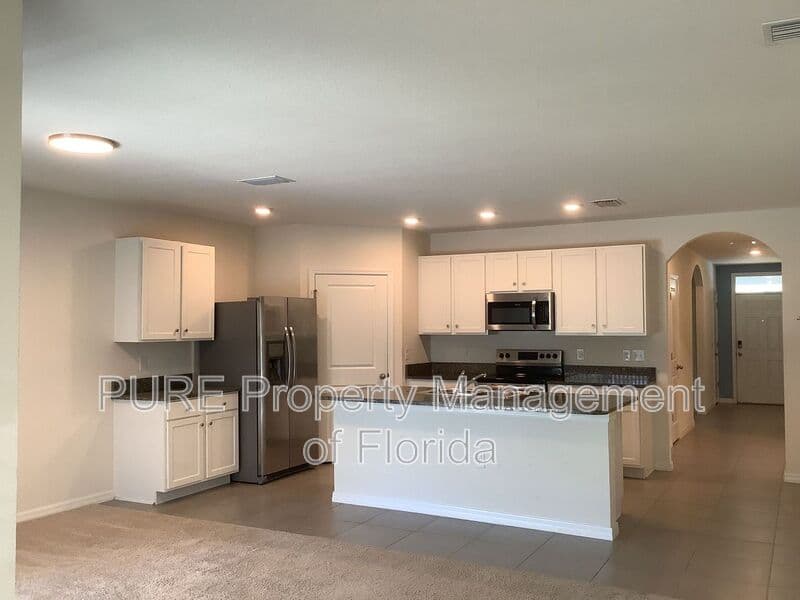 Ocala House: 4950 NE 15th Place