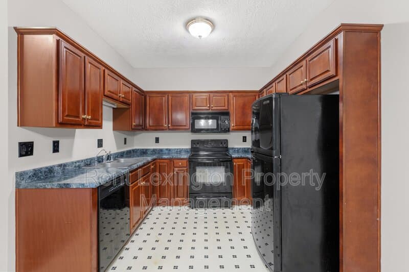 Lexington House: 1625 Nicholasville Road Unit 601
