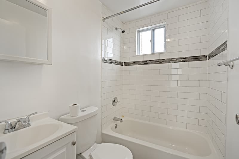 Bayonne Condo: 46 East 14th Street - 2R