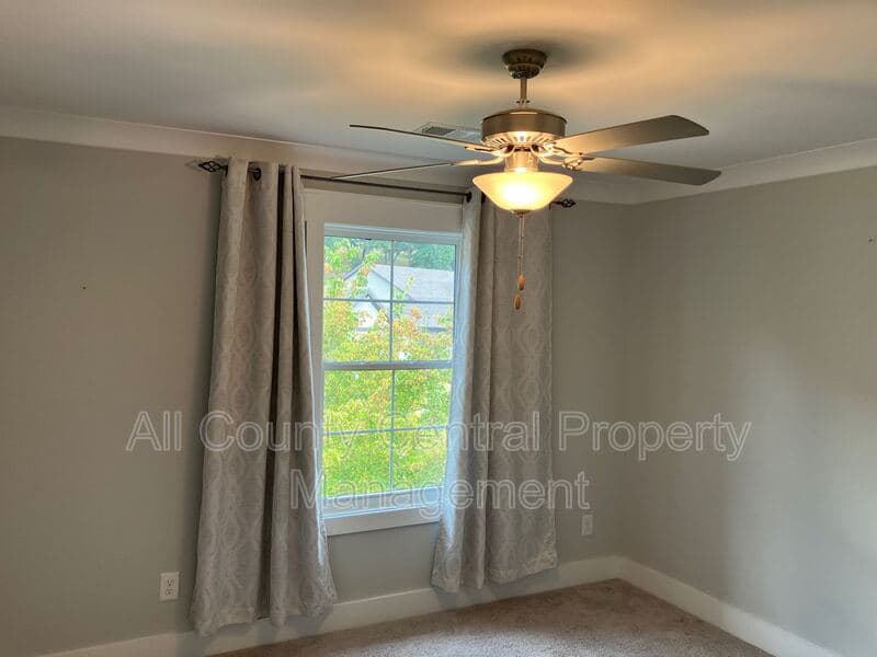 Bessemer House: 415 Sunbelt Dr