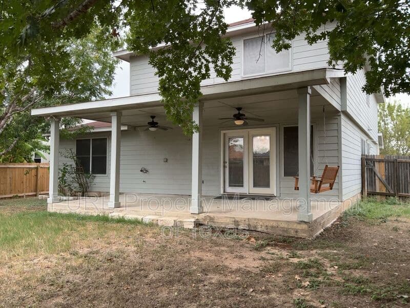 Hutto House: 502 Country Estates Dr.