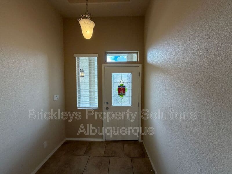 Rio Rancho House: 7304 Skagway Dr. NE