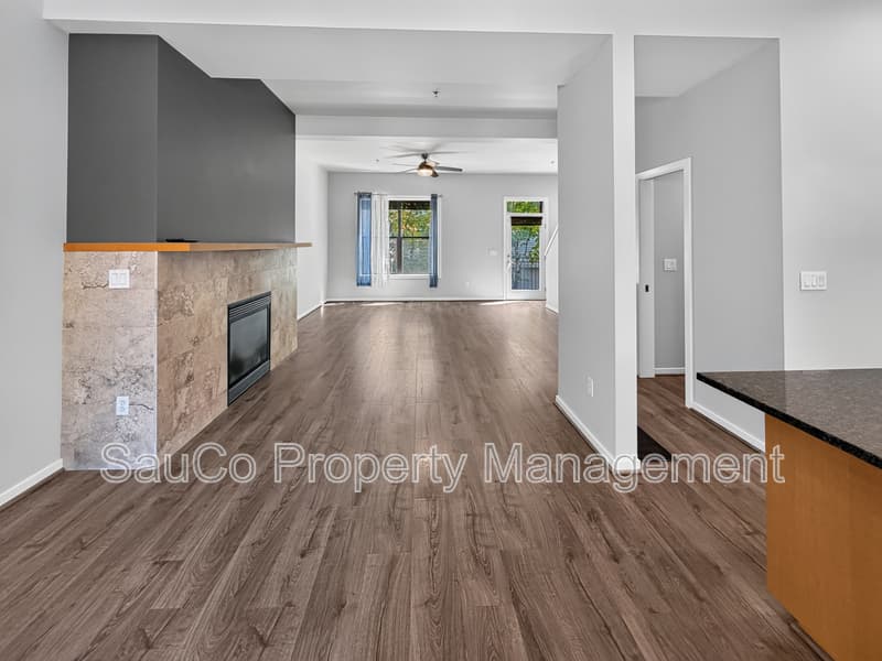 Portland Condo: 1420 Northwest 20th Avenue