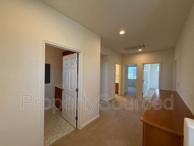 Tracy House: 2099 Frank Blondin Lane