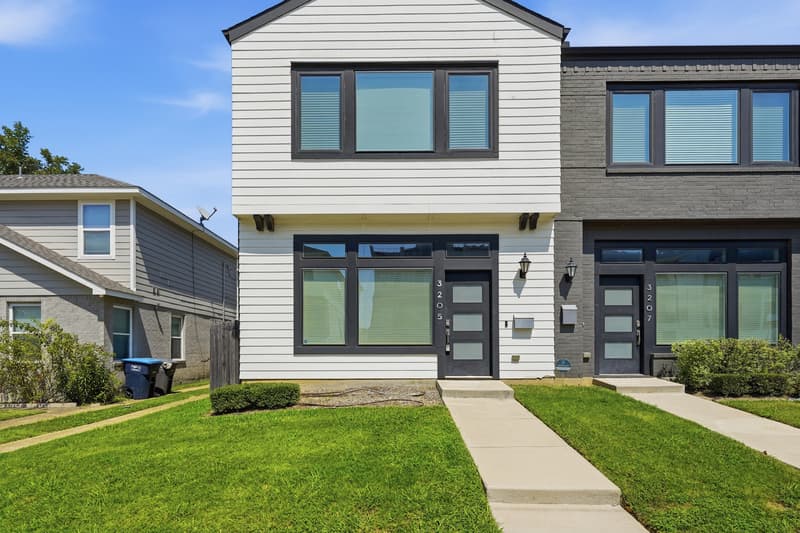 Fort Worth House: 3205 Forest Park Boulevard - 1