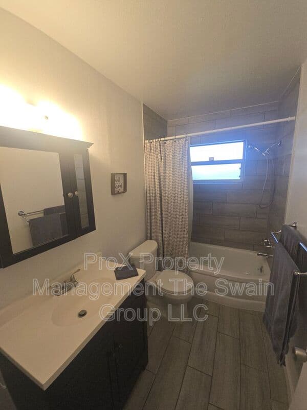 Lakeland House: 1707 Staunton Ave