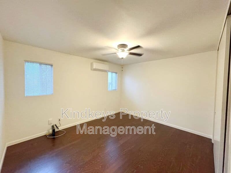 San Diego Condo: 3934 Third Ave