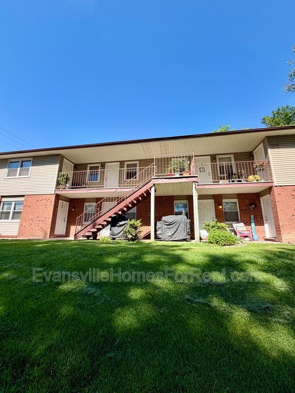 Evansville Condo: 437 South Bosse Avenue