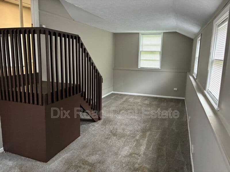 Fairfield Township House: 2029 Pater Avenue