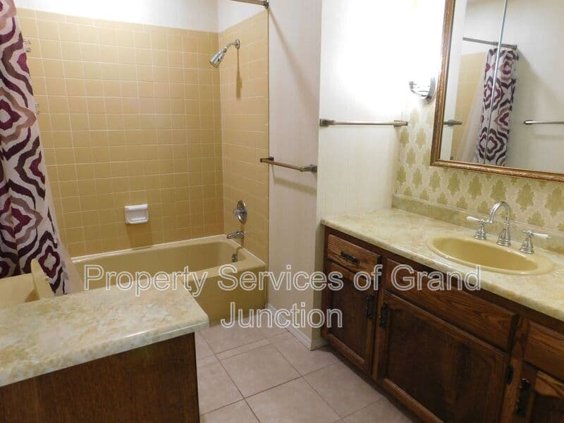 Grand Junction Condo: 2700 G Road