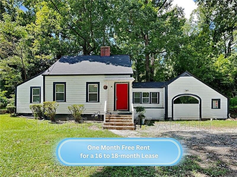 Atlanta House: 542 S Evelyn Pl NW