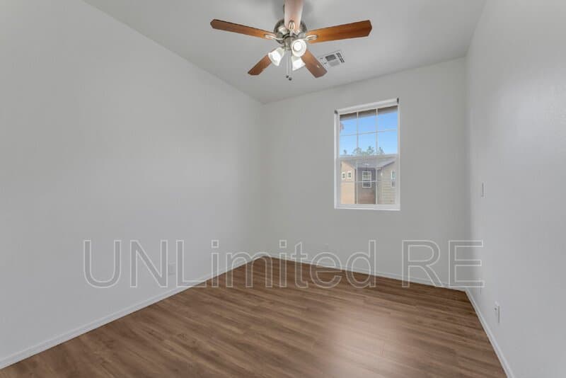Flagstaff Townhome: 2443 West Pikes Peak Drive