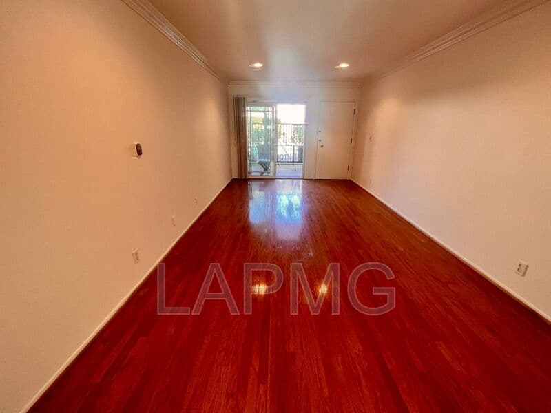 West Hollywood House: 8130 Norton Ave.