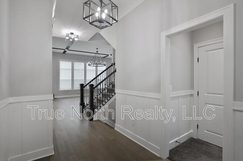 Lewis Center House: 2246 Koester Trace