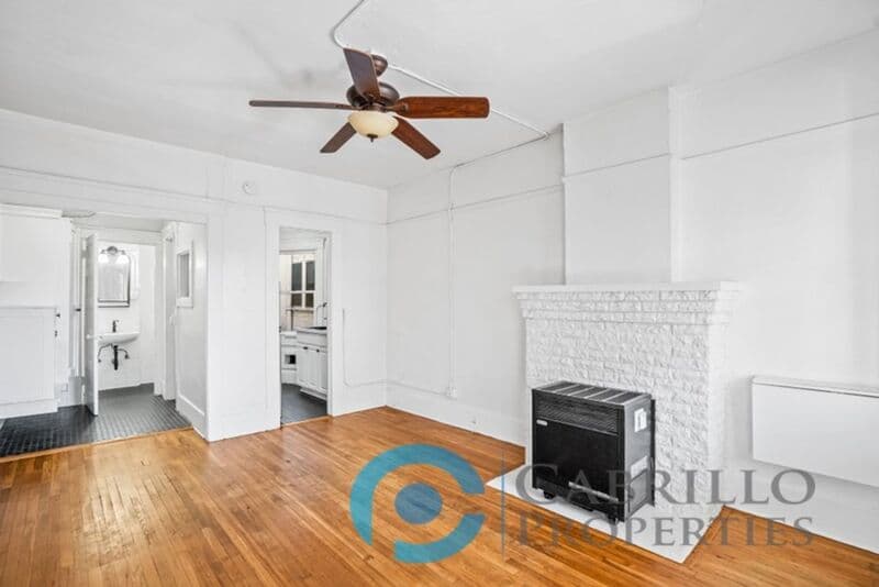 San Diego Apartment: 2241 Fourth Ave