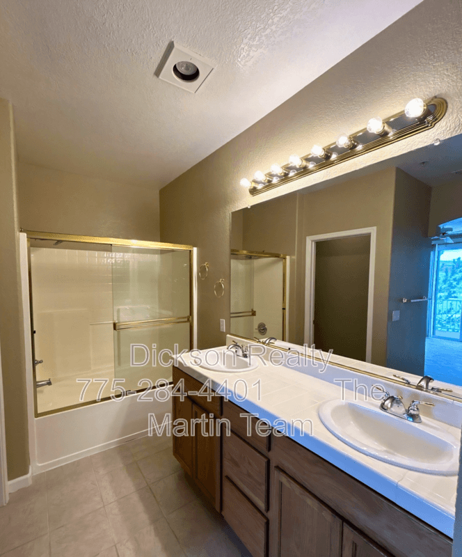 Sparks House: 6230 Ingleston Drive