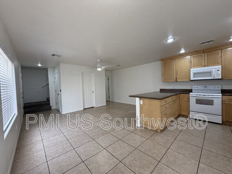 Bullhead City Condo: 384 Anna Cir