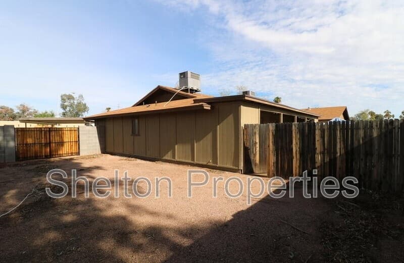 Mesa House: 4523 E Camino Cir Unit 2