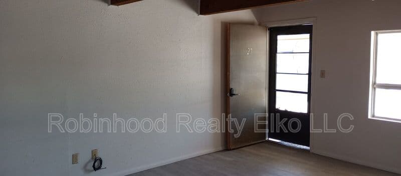 Wells Condo: 340 6th Street #27