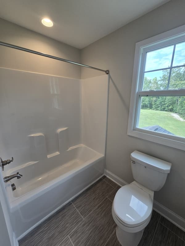 Smithfield House: 463 Jackson Pond Drive