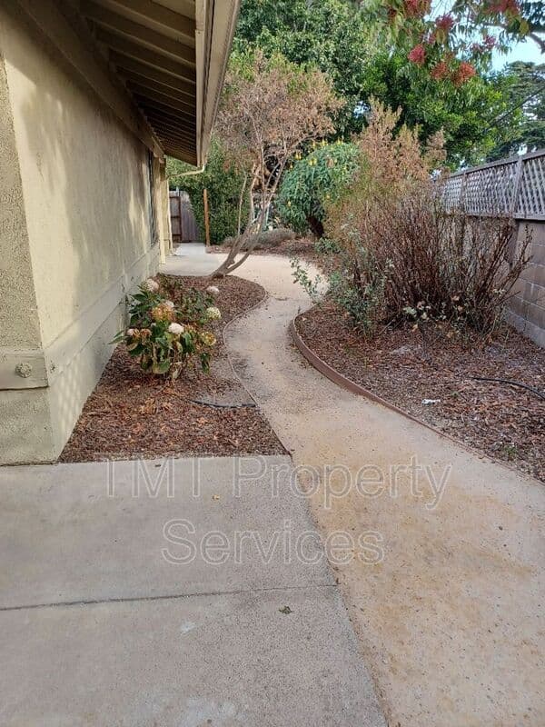 San Luis Obispo House: 88 Mariposa