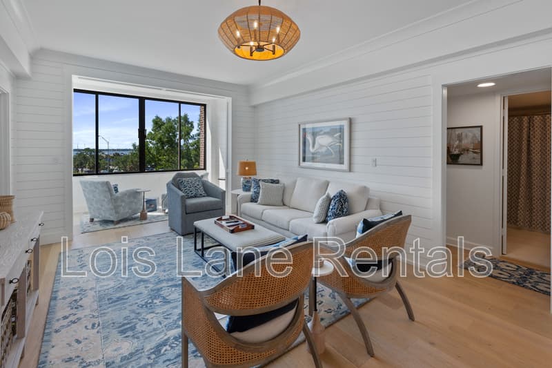 Charleston Condo: 14 Lockwood Drive, #2D - 1