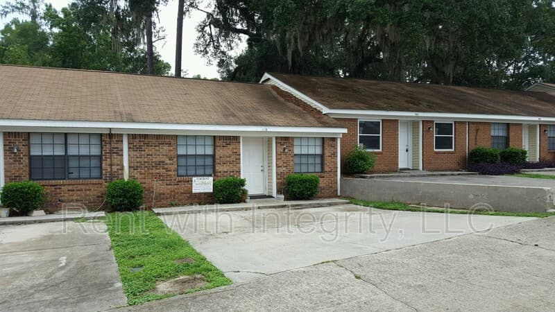 Tallahassee House: 453 Cactus Street