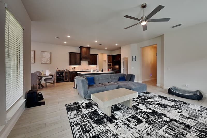 Forney House: 335 Chapel Hill Dr