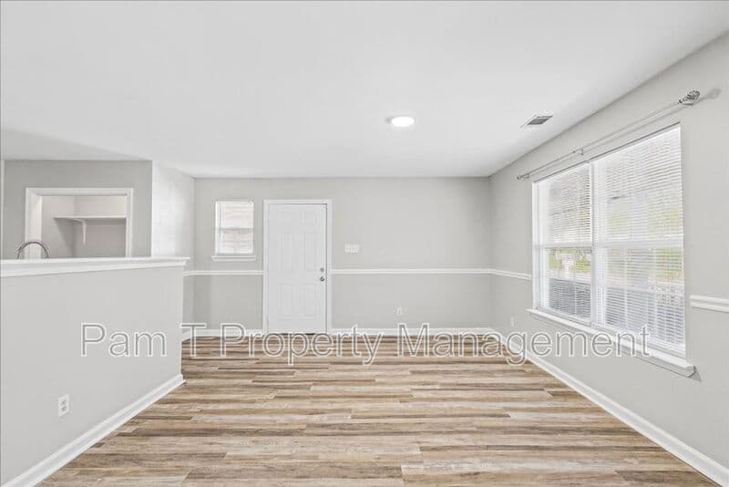 Savannah House: 201 Mundy St