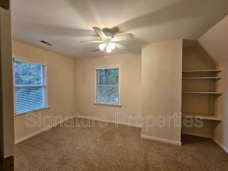 Mechanicsville House: 9234 Fair Hill Ct
